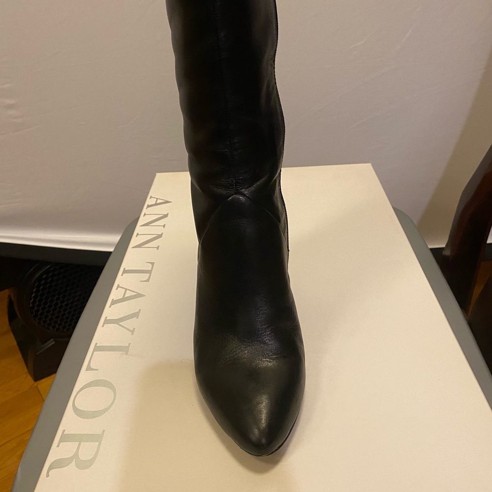 Ann Taylor boot